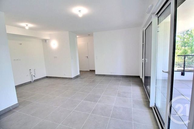 Afficher la photo en grand Appartement T2 à louer - 2 pièces - 44.1 m2 - MESSERY - 74 - RHONE-ALPES - Century 21 Agence Du Lac