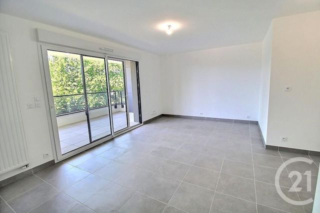 Afficher la photo en grand Appartement T2 à louer - 2 pièces - 44.1 m2 - MESSERY - 74 - RHONE-ALPES - Century 21 Agence Du Lac