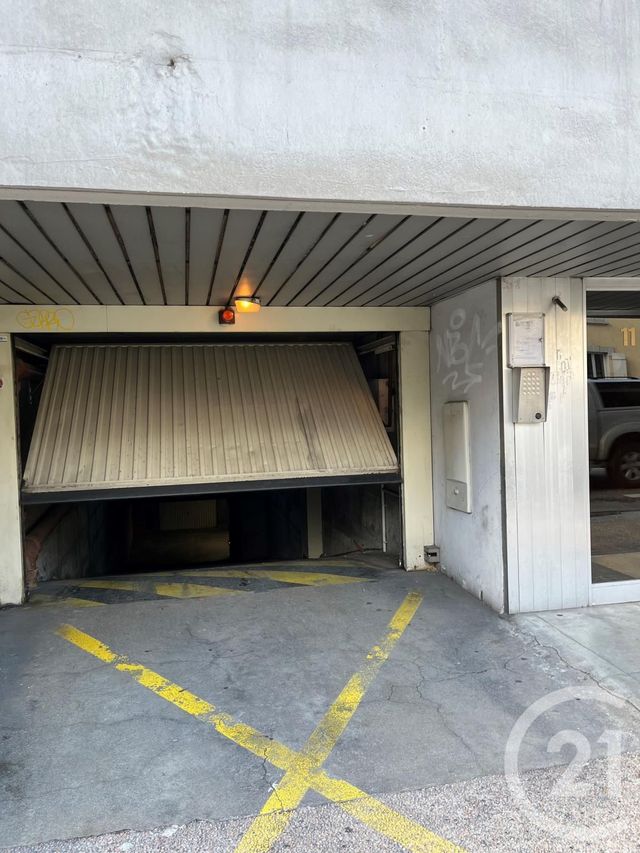 parking à louer - 15.4 m2 - ANNEMASSE - 74 - RHONE-ALPES - Century 21 Agence Du Lac