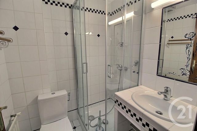 maison à louer - 6 pièces - 192.36 m2 - CRANVES SALES - 74 - RHONE-ALPES - Century 21 Agence Du Lac