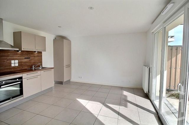 Afficher la photo en grand Appartement T2 à louer - 2 pièces - 42.35 m2 - THONON LES BAINS - 74 - RHONE-ALPES - Century 21 Agence Du Lac