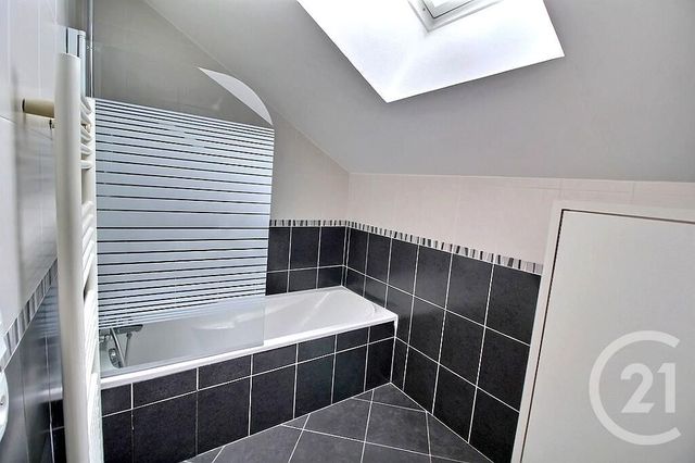 Appartement T3 à louer - 3 pièces - 54.62 m2 - THONON LES BAINS - 74 - RHONE-ALPES - Century 21 Agence Du Lac