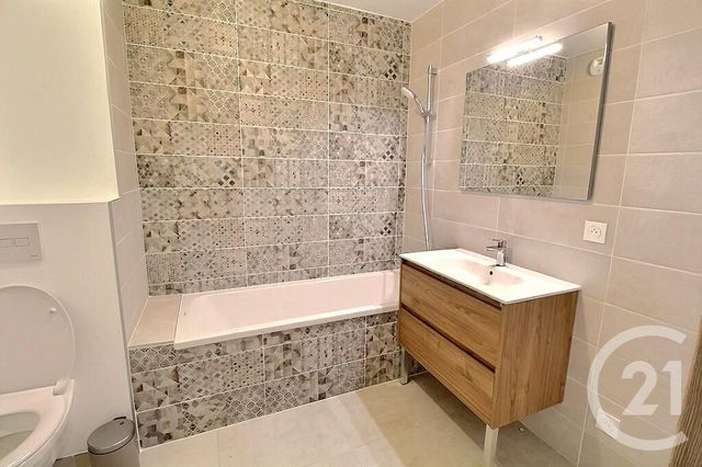 Appartement F2 à louer - 2 pièces - 42.01 m2 - ETREMBIERES - 74 - RHONE-ALPES - Century 21 Agence Du Lac