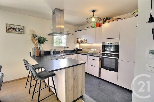 Appartement F4 à louer - 4 pièces - 82.0 m2 - CONTAMINE SUR ARVE - 74 - RHONE-ALPES - Century 21 Agence Du Lac