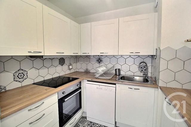 Appartement T3 à louer - 3 pièces - 61.82 m2 - THONON LES BAINS - 74 - RHONE-ALPES - Century 21 Agence Du Lac