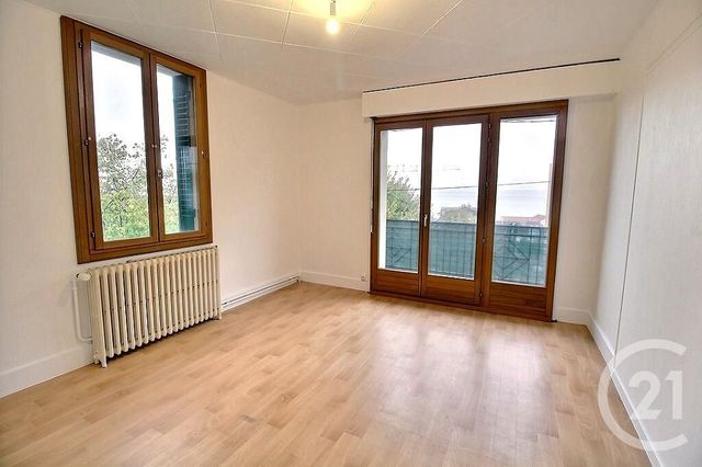 Appartement T2 à louer - 2 pièces - 52.53 m2 - EVIAN LES BAINS - 74 - RHONE-ALPES - Century 21 Agence Du Lac