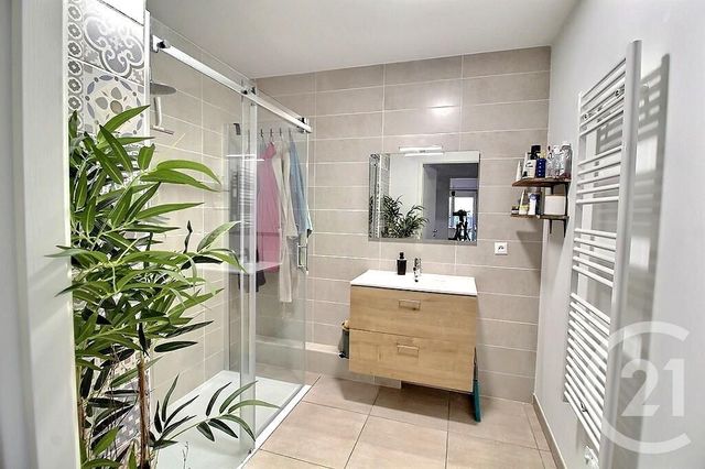 Appartement T4 à louer - 4 pièces - 85.63 m2 - VETRAZ MONTHOUX - 74 - RHONE-ALPES - Century 21 Agence Du Lac