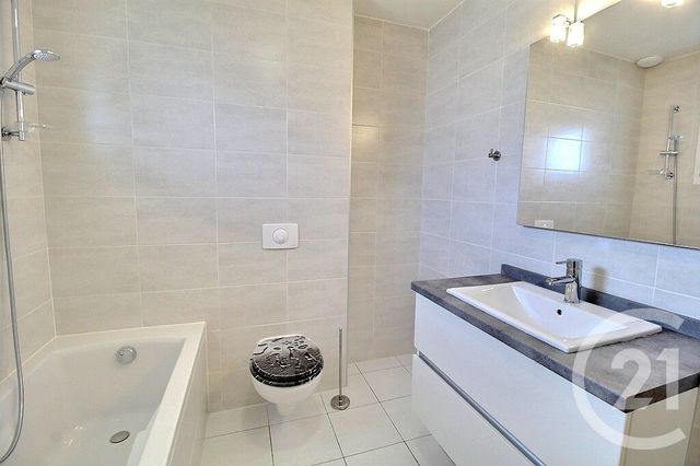 maison à louer - 4 pièces - 89.15 m2 - GAILLARD - 74 - RHONE-ALPES - Century 21 Agence Du Lac