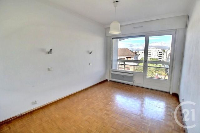 Appartement T3 à louer - 3 pièces - 83.2 m2 - ANNEMASSE - 74 - RHONE-ALPES - Century 21 Agence Du Lac