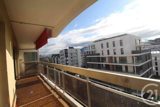 Appartement T3 à louer - 3 pièces - 83.2 m2 - ANNEMASSE - 74 - RHONE-ALPES - Century 21 Agence Du Lac