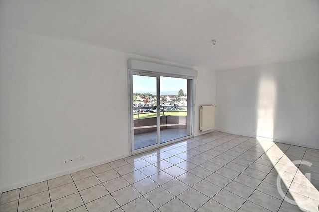 Appartement F3 à louer SCIEZ