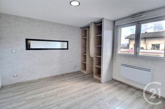 Appartement F2 à louer - 2 pièces - 45.39 m2 - SCIEZ - 74 - RHONE-ALPES - Century 21 Agence Du Lac