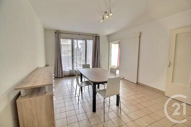 Appartement F2 à louer - 2 pièces - 54.94 m2 - GAILLARD - 74 - RHONE-ALPES - Century 21 Agence Du Lac