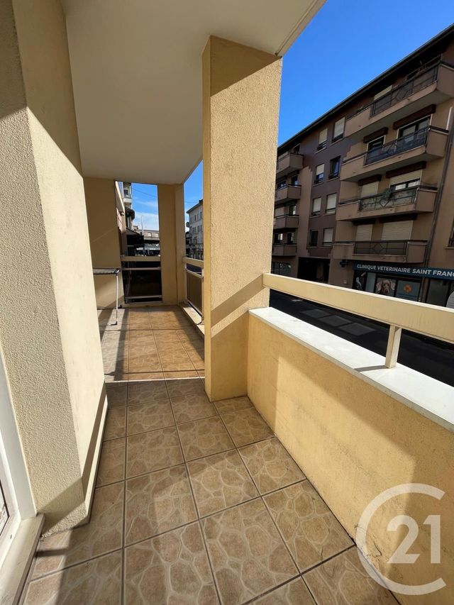 Appartement F2 à louer - 2 pièces - 54.94 m2 - GAILLARD - 74 - RHONE-ALPES - Century 21 Agence Du Lac