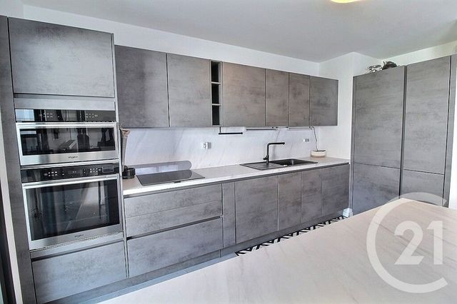 Appartement F3 à louer - 3 pièces - 71.5 m2 - ANNEMASSE - 74 - RHONE-ALPES - Century 21 Agence Du Lac