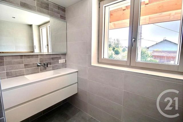 maison à louer - 4 pièces - 187.0 m2 - VEIGY FONCENEX - 74 - RHONE-ALPES - Century 21 Agence Du Lac