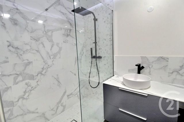 Appartement F3 à louer - 3 pièces - 61.33 m2 - ANNEMASSE - 74 - RHONE-ALPES - Century 21 Agence Du Lac