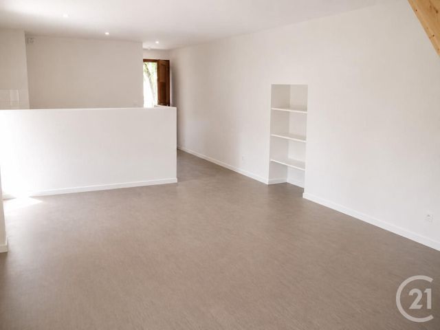 Appartement Duplex à louer - 3 pièces - 71.2 m2 - PERRIGNIER - 74 - RHONE-ALPES - Century 21 Agence Du Lac