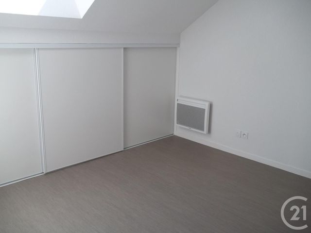 Appartement Duplex à louer - 3 pièces - 71.2 m2 - PERRIGNIER - 74 - RHONE-ALPES - Century 21 Agence Du Lac