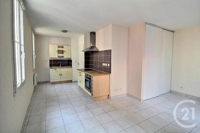 Appartement T1 à louer - 1 pièce - 34.35 m2 - EVIAN LES BAINS - 74 - RHONE-ALPES - Century 21 Agence Du Lac