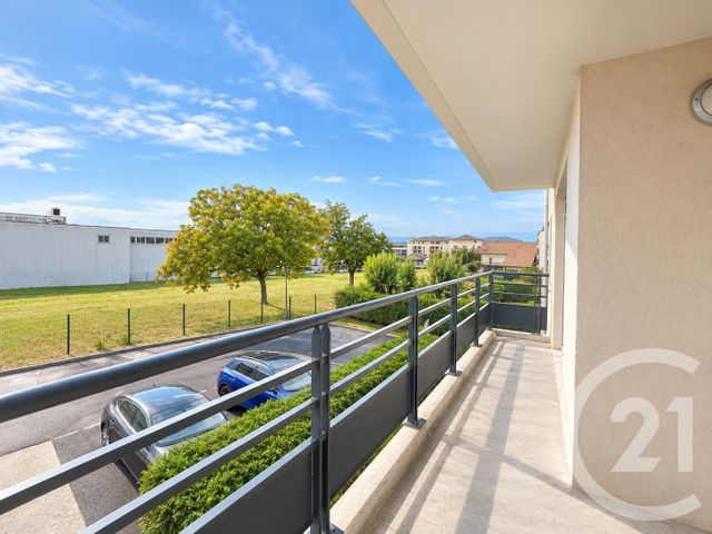 Appartement F4 à louer - 4 pièces - 75.77 m2 - SCIEZ - 74 - RHONE-ALPES - Century 21 Agence Du Lac