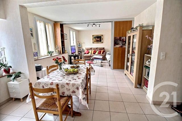 Appartement T2 à louer - 3 pièces - 67.4 m2 - VEIGY FONCENEX - 74 - RHONE-ALPES - Century 21 Agence Du Lac