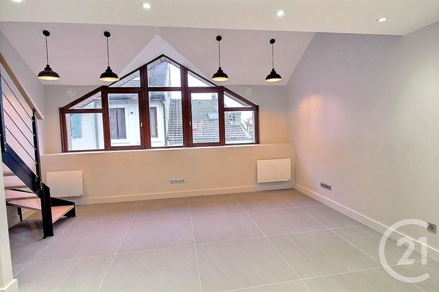 Appartement T3 à louer - 3 pièces - 44.92 m2 - EVIAN LES BAINS - 74 - RHONE-ALPES - Century 21 Agence Du Lac