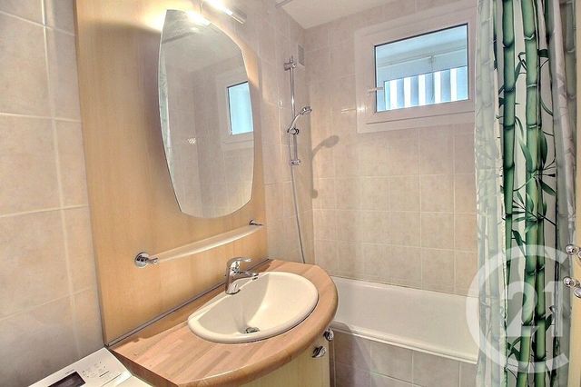 Appartement F2 à louer - 2 pièces - 44.24 m2 - THONON LES BAINS - 74 - RHONE-ALPES - Century 21 Agence Du Lac