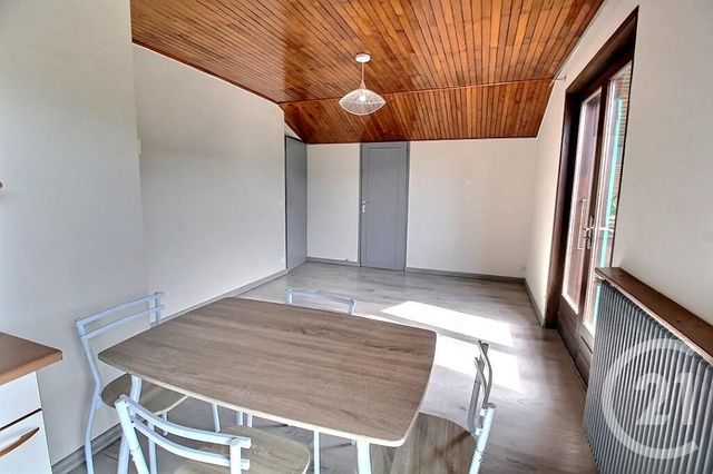 Appartement T3 à louer - 3 pièces - 72.05 m2 - MARGENCEL - 74 - RHONE-ALPES - Century 21 Agence Du Lac