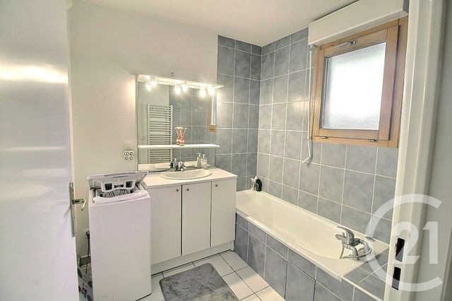 Appartement T2 à louer - 2 pièces - 49.13 m2 - THONON LES BAINS - 74 - RHONE-ALPES - Century 21 Agence Du Lac