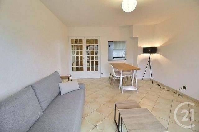 Appartement F3 à louer - 3 pièces - 65.6 m2 - THONON LES BAINS - 74 - RHONE-ALPES - Century 21 Agence Du Lac
