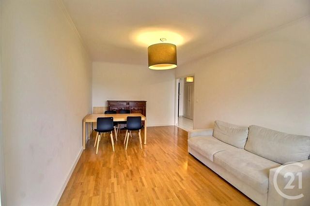 Appartement T3 à louer - 3 pièces - 77.26 m2 - AMBILLY - 74 - RHONE-ALPES - Century 21 Agence Du Lac