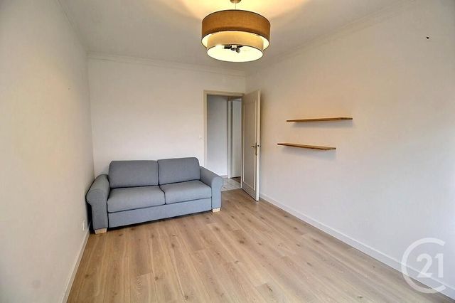 Appartement T3 à louer - 3 pièces - 77.26 m2 - AMBILLY - 74 - RHONE-ALPES - Century 21 Agence Du Lac
