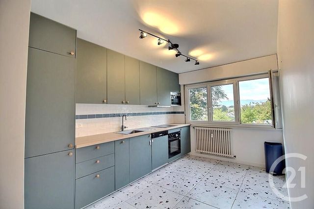 Appartement T3 à louer - 3 pièces - 77.26 m2 - AMBILLY - 74 - RHONE-ALPES - Century 21 Agence Du Lac