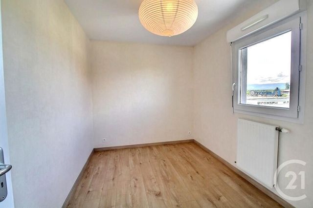 Appartement T4 à louer - 4 pièces - 78.48 m2 - SCIEZ - 74 - RHONE-ALPES - Century 21 Agence Du Lac