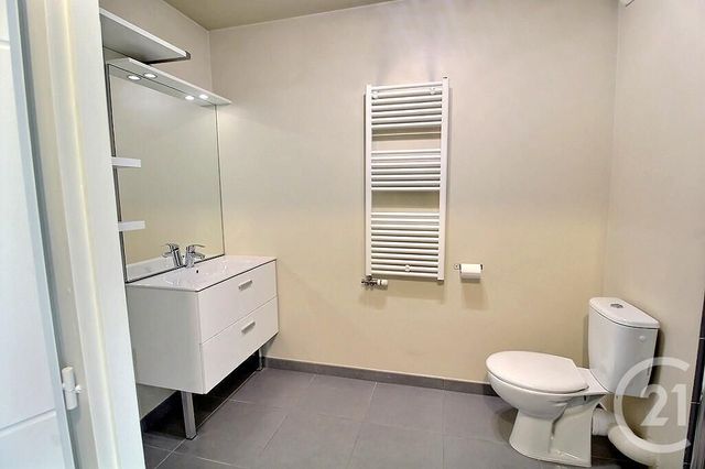 Appartement T2 à louer - 2 pièces - 43.81 m2 - ANNEMASSE - 74 - RHONE-ALPES - Century 21 Agence Du Lac